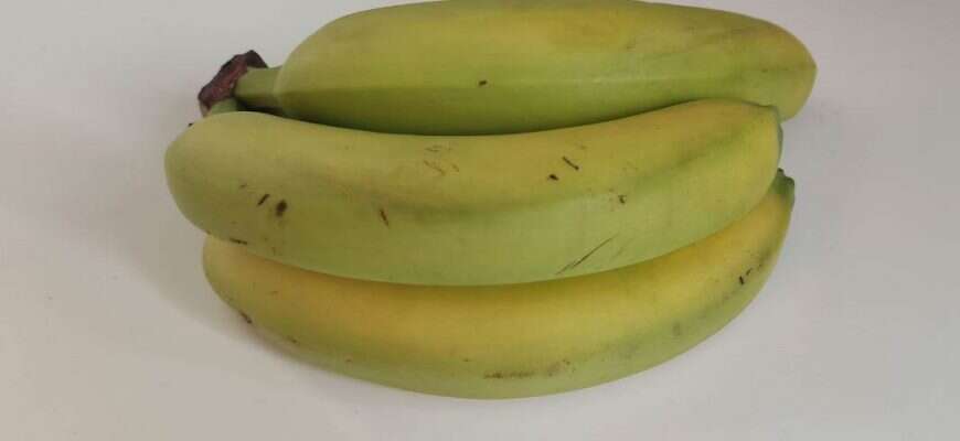 банан зеленый