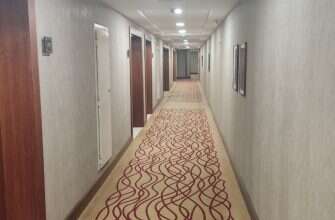 гостиница коридор