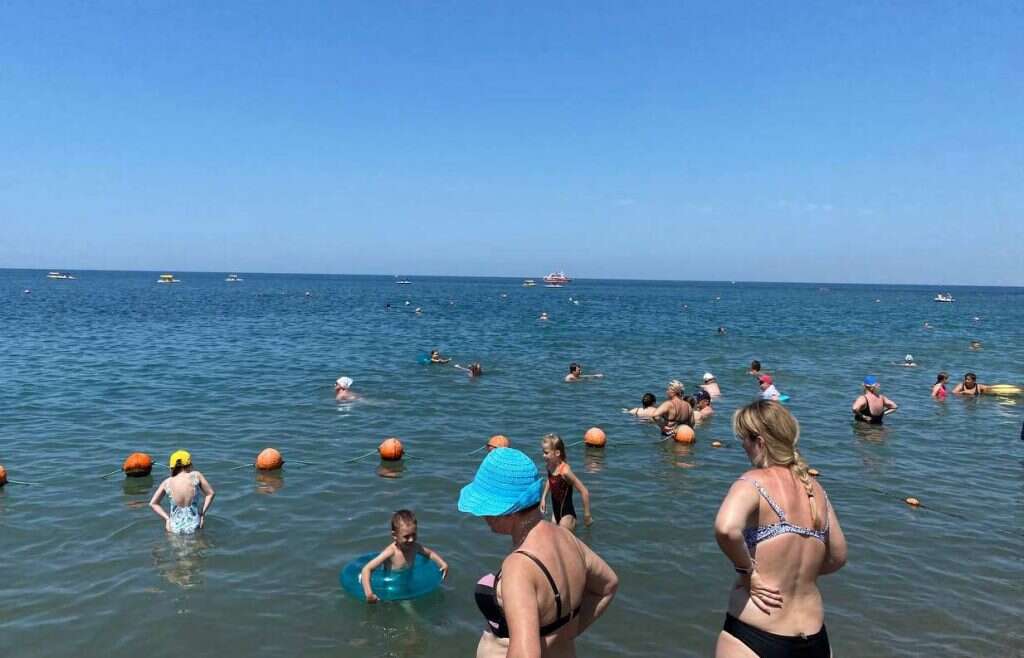 море отдых пляж Анапа люди