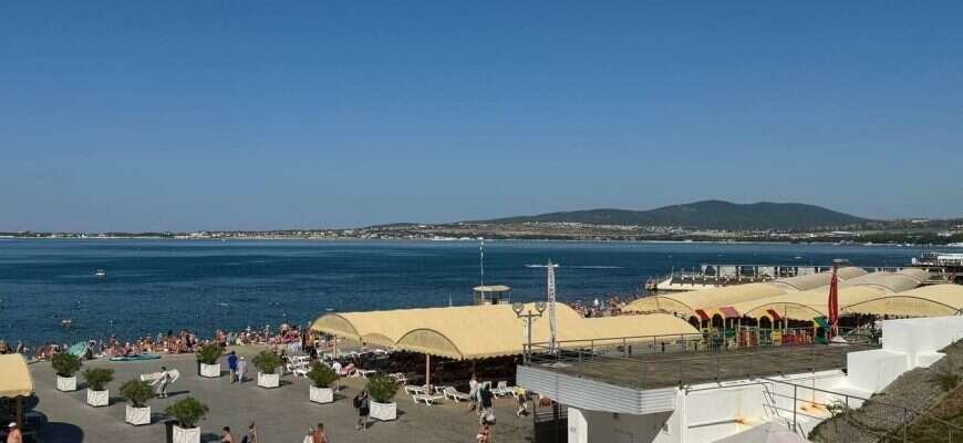 пляж море Геленджик