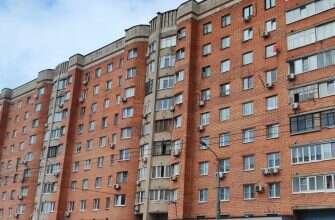 дом старый кирпичный