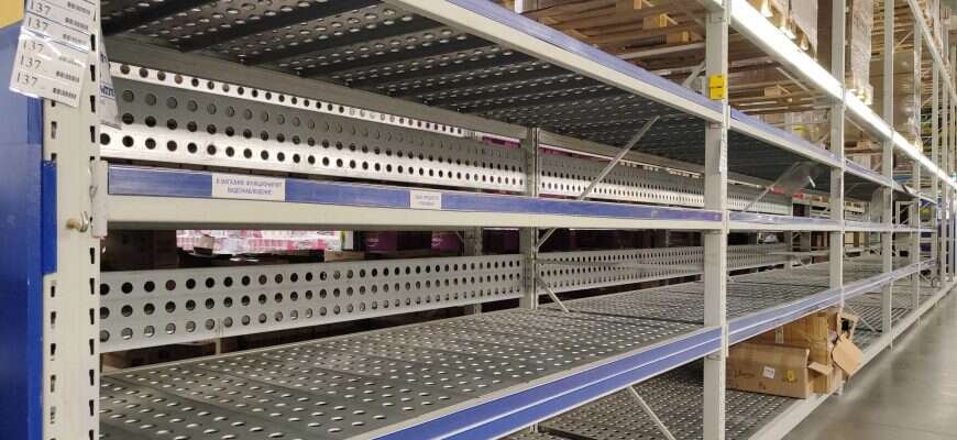 магазин полка пустая