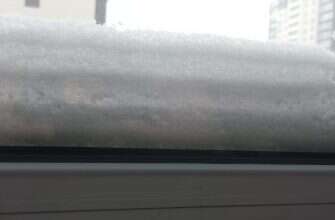 окно снег подоконник