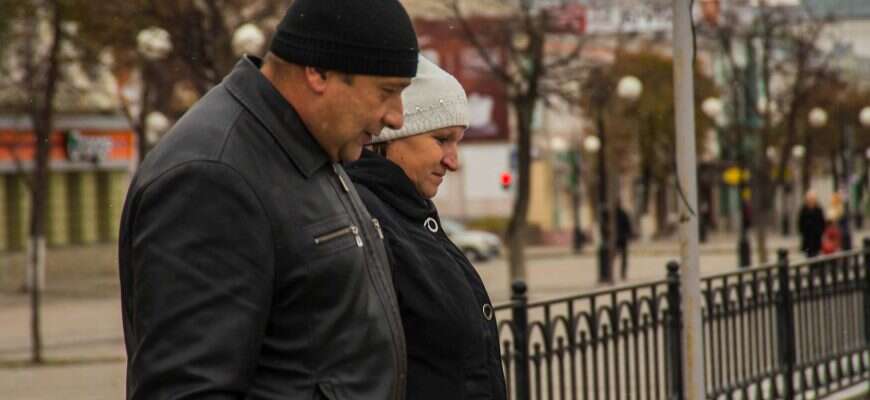 предпенсионеры люди