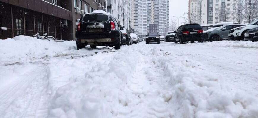 снег двор колея зима
