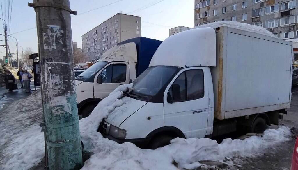 автомобиль брошенные газели