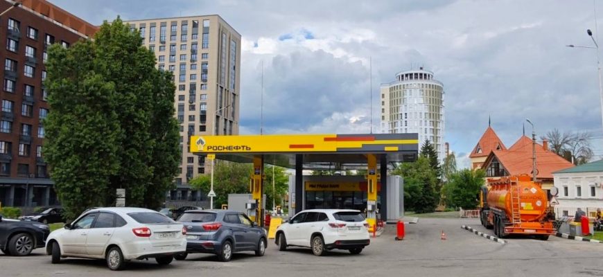 азс бензовоз заправка