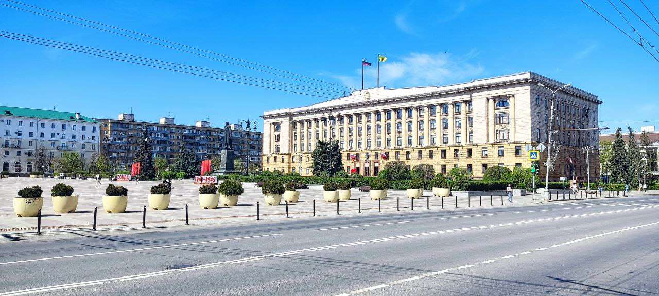 Правительство площадь Ленина