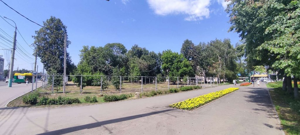 Сквер у Светофорного дерева в Пензе
