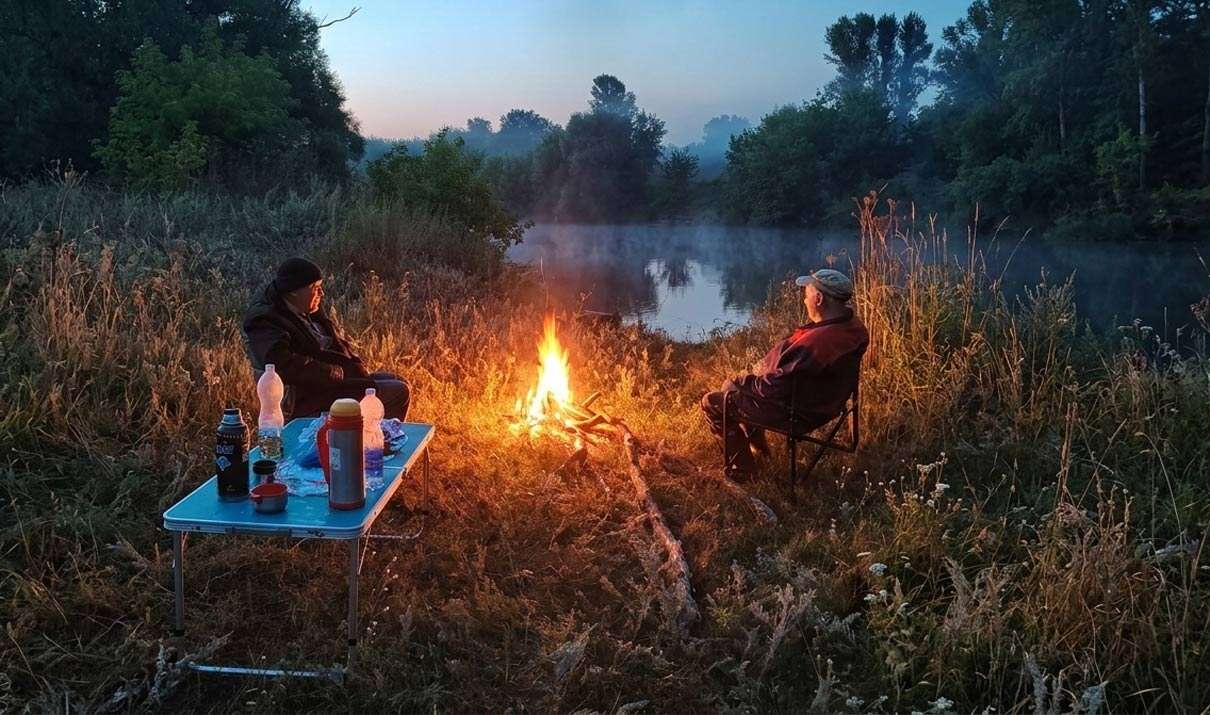 рыбалка огонь пруд вечер
