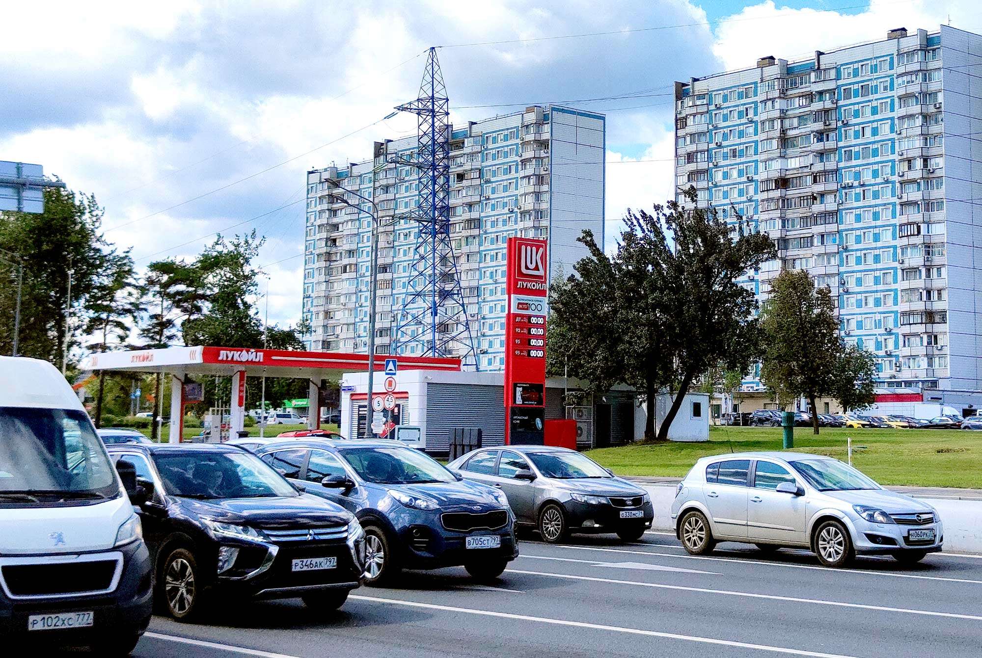 АЗС автомобили Лукойл заправка