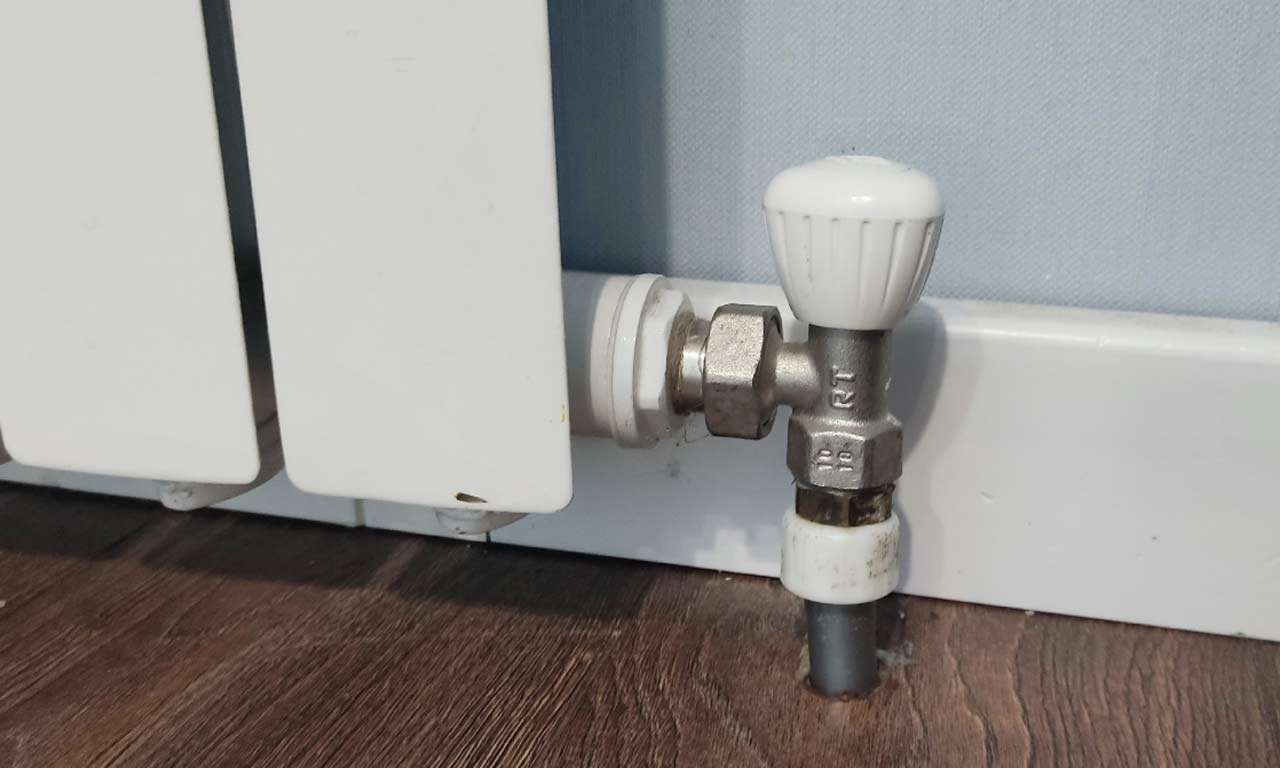 батарея кран радиатора